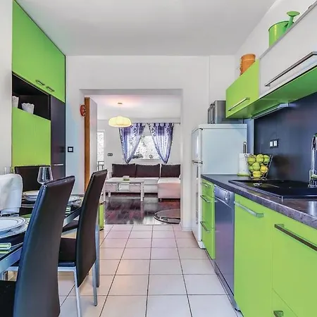 Apartament Karla